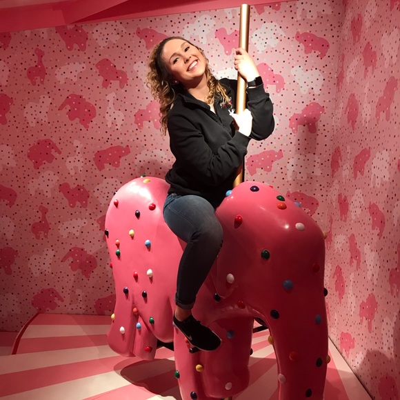 Meet your Posher, Jen - Picture 1 of 1